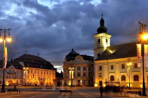 Studio Piata Mare Sibiu Dış mekan fotoğraf
